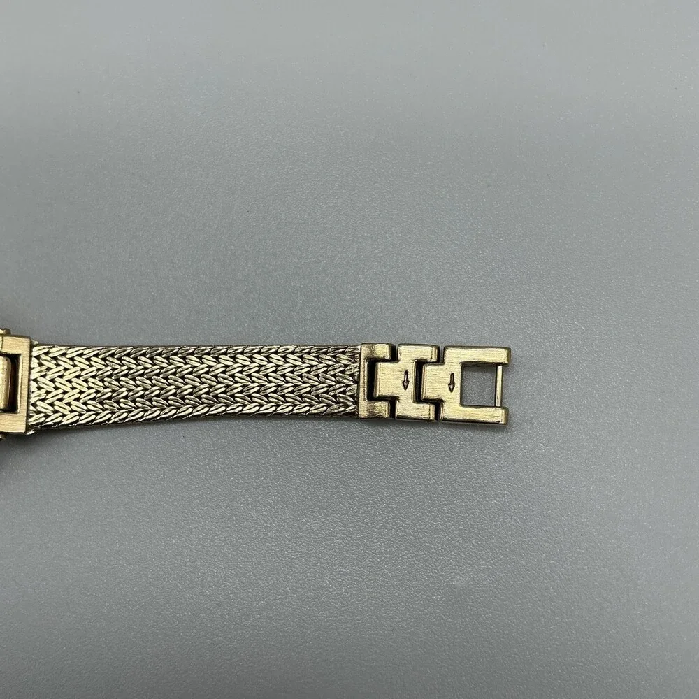 Anne Klein AK/1906 Womens Watch 30mm White Dial Gold Tone Mesh New Battery 7.5